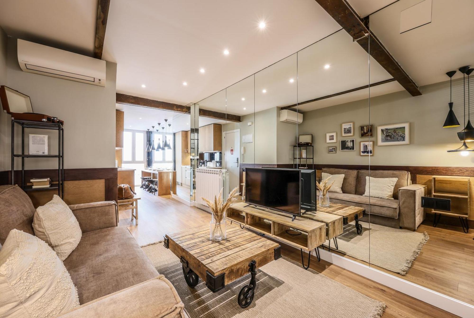 Ap Chueca Apartment Madrid Bagian luar foto