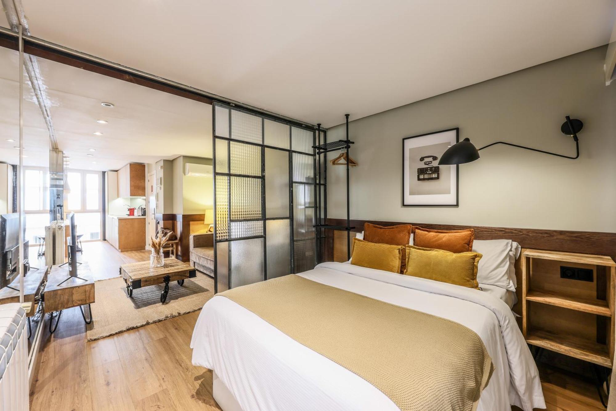 Ap Chueca Apartment Madrid Bagian luar foto