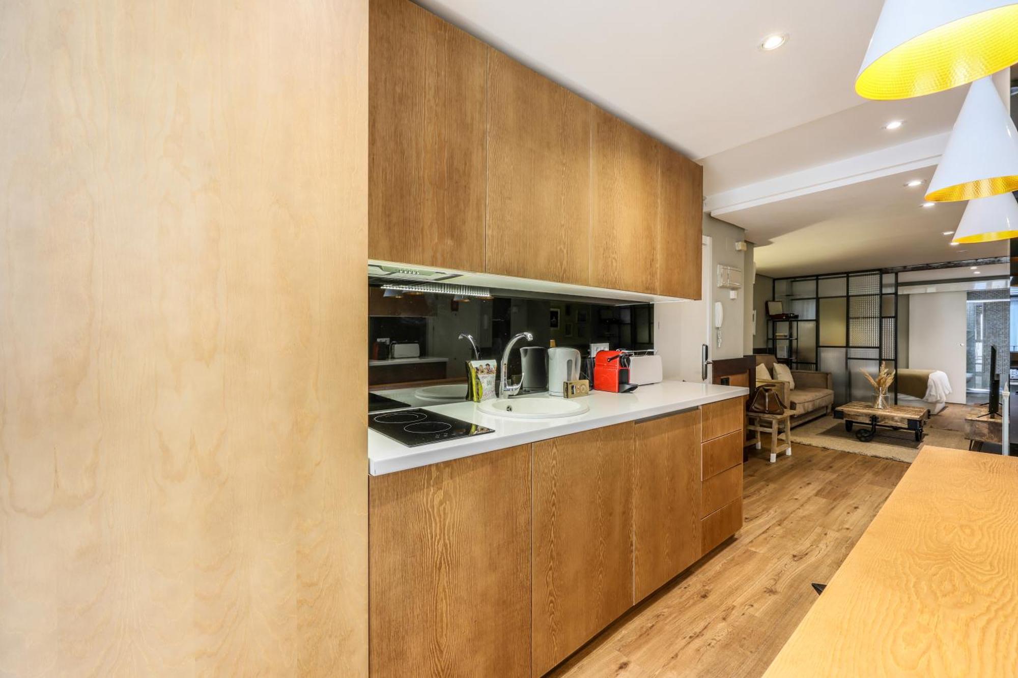 Ap Chueca Apartment Madrid Bagian luar foto