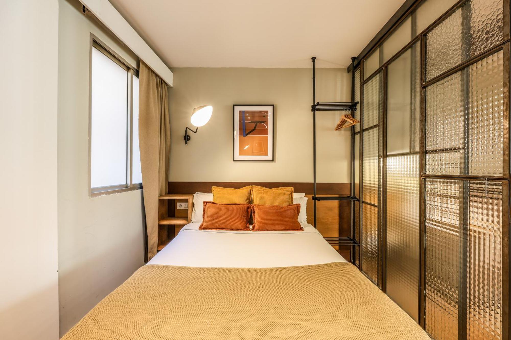 Ap Chueca Apartment Madrid Bagian luar foto