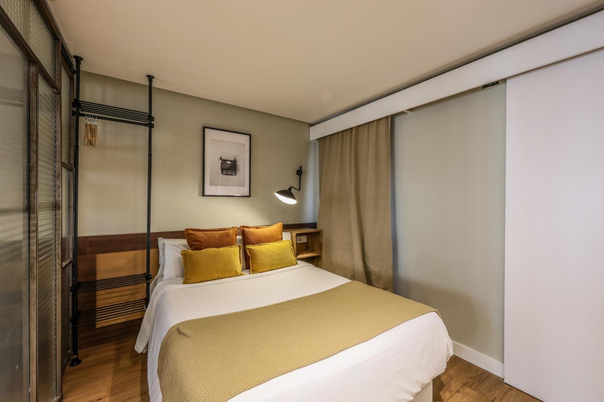 Ap Chueca Apartment Madrid Bagian luar foto