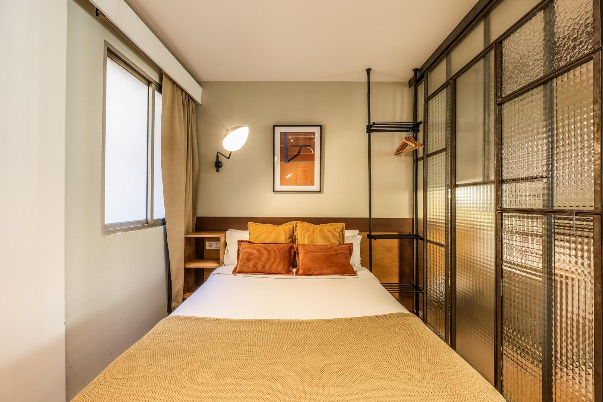 Ap Chueca Apartment Madrid Bagian luar foto