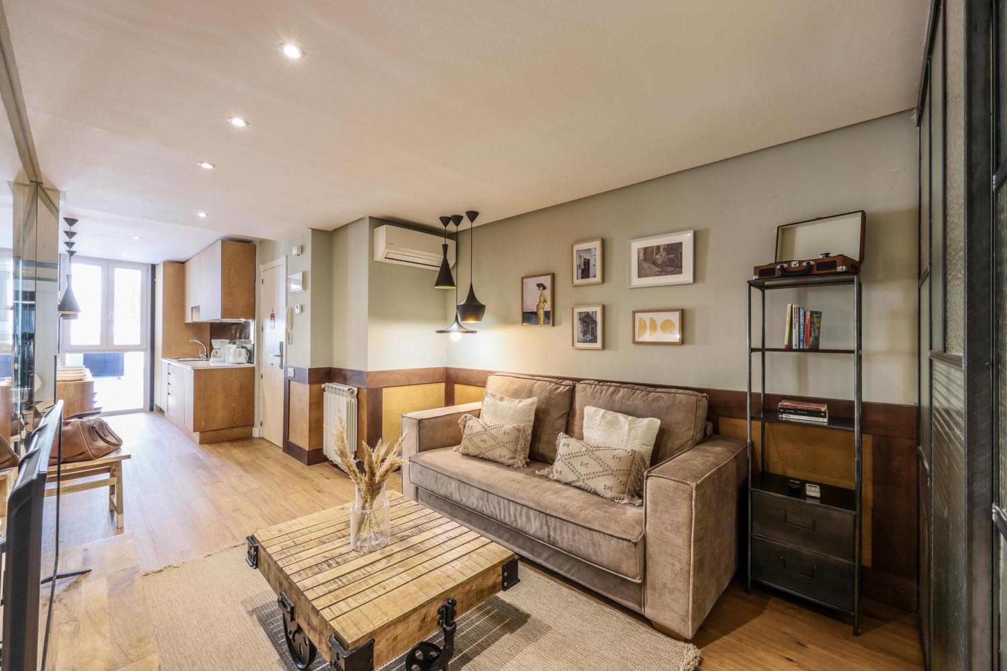 Ap Chueca Apartment Madrid Bagian luar foto