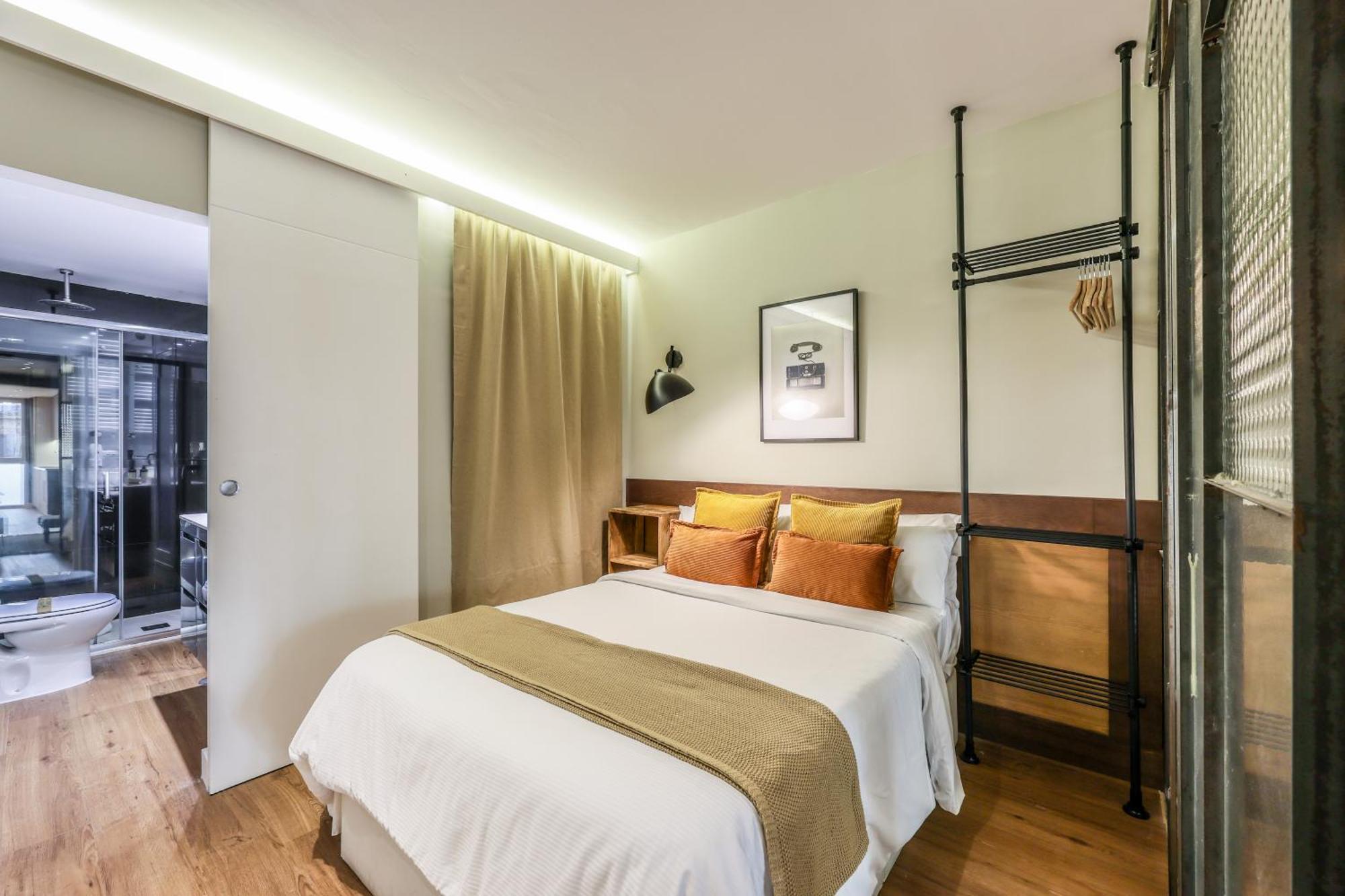 Ap Chueca Apartment Madrid Bagian luar foto