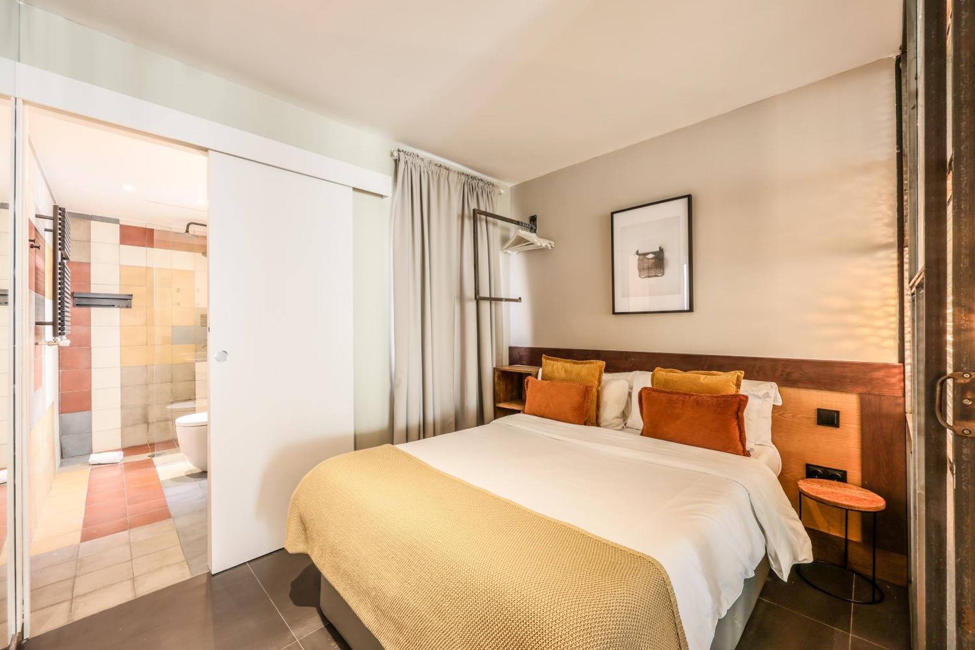 Ap Chueca Apartment Madrid Bagian luar foto