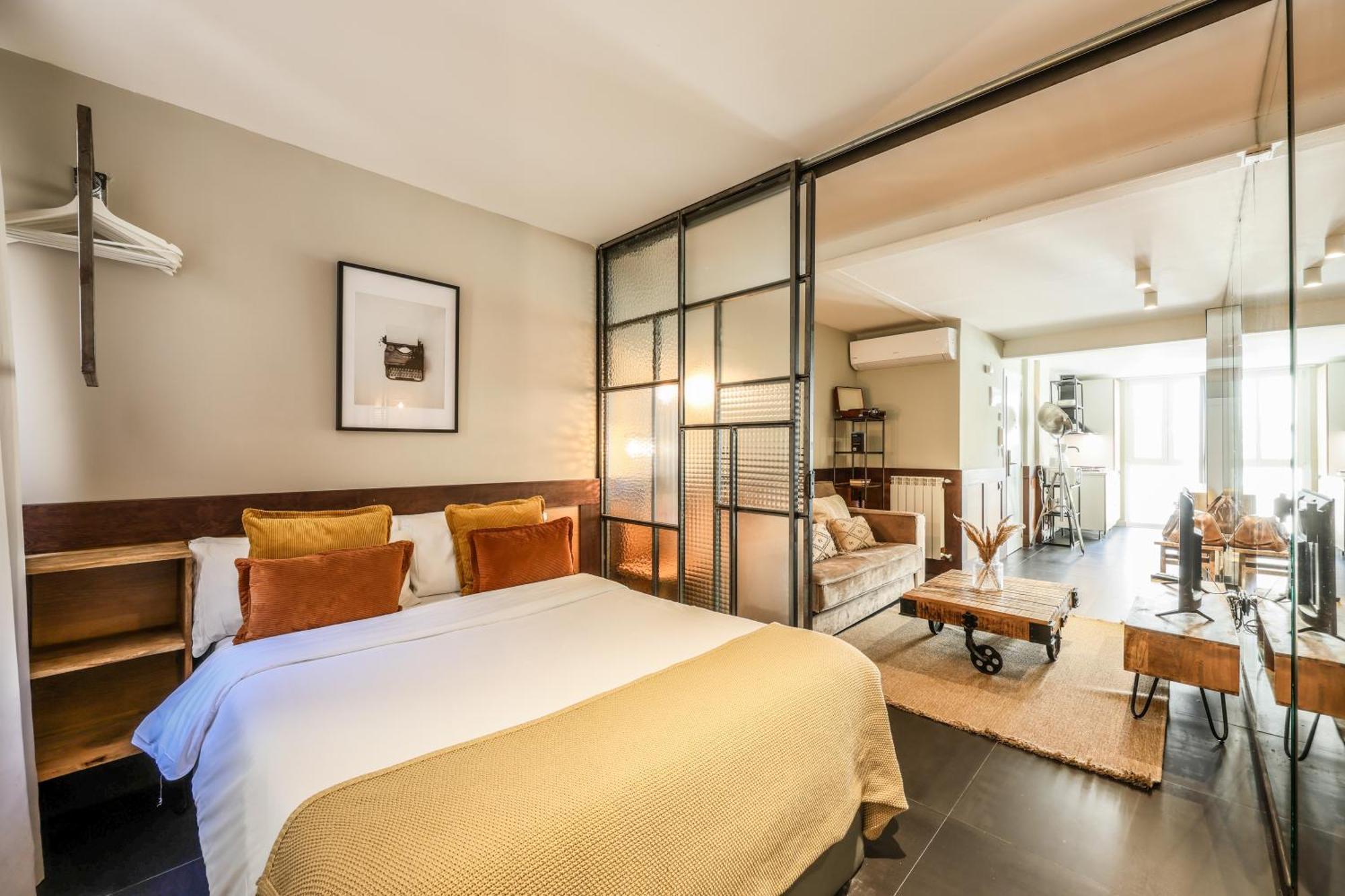 Ap Chueca Apartment Madrid Bagian luar foto